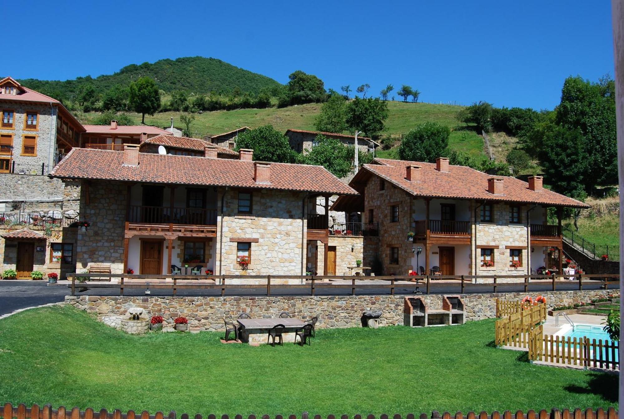 Casa Rural Los Llares Lerones Bagian luar foto